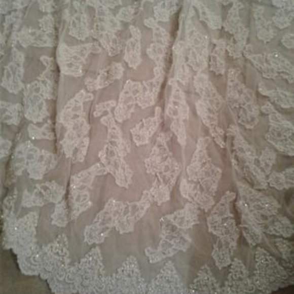 Wedding Dress - Picture 2 of 16